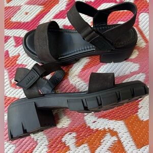 MIA Lugsole Sandal, Women’s size 9.5